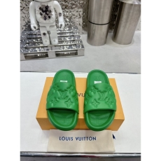 Louis Vuitton Slippers